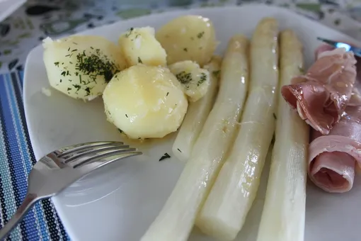 reklama-na-samochodzie-cena.jpg